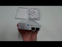 2SC FTTH PON プラスチックの光学ローゼットキャージャ・ターミナル用のポート・ファイバー・オプティック・ターミネーション・ボックス