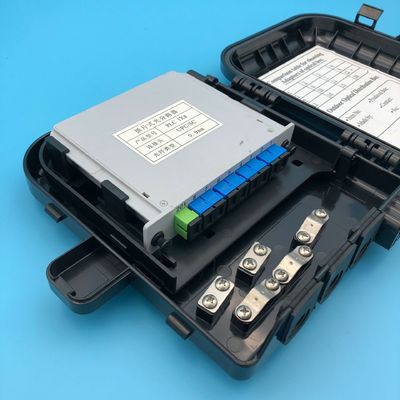 購入 FDB0208B 2つのケーブル入口穴と8つのSCアダプターを持つ屋外用途の光ファイバー端末箱 オンライン製造